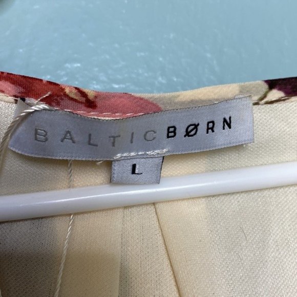 SOLD Baltic Born Lydia Long Sleeve Maxi Floral Dress - Picture 4 of 5